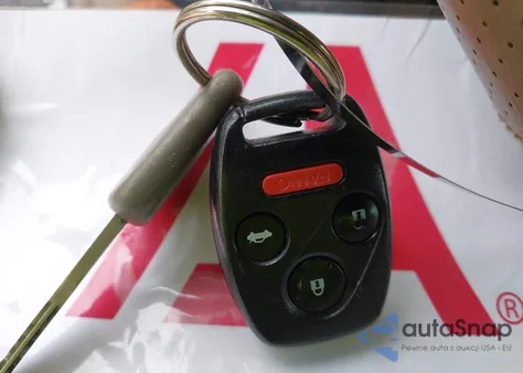 2005 Honda Accord 2.4 Ex из США, поврежденный, VIN 1HGCM56705A078302